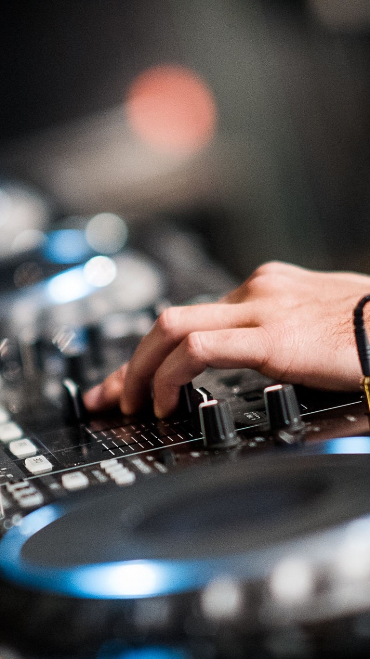 Обои DJ-микшер, Тёрнтейблизм, диск жокей, электроника, диджей в разрешении 720x1280