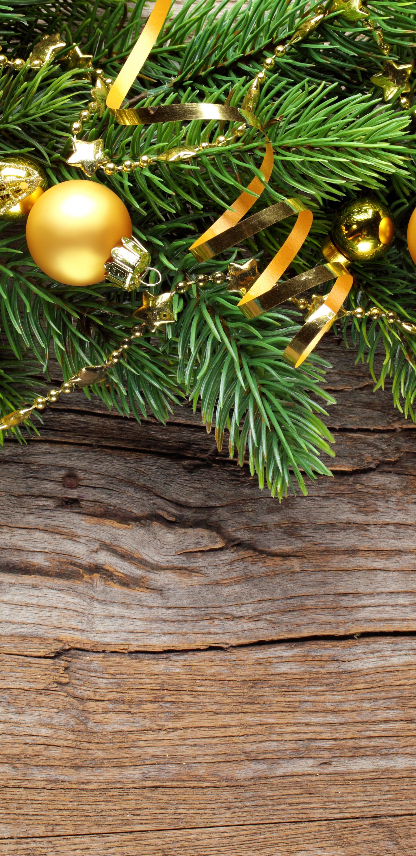 Обои Рождественский день, елка, Новый год, праздник, Рождественские украшения в разрешении 1440x2960