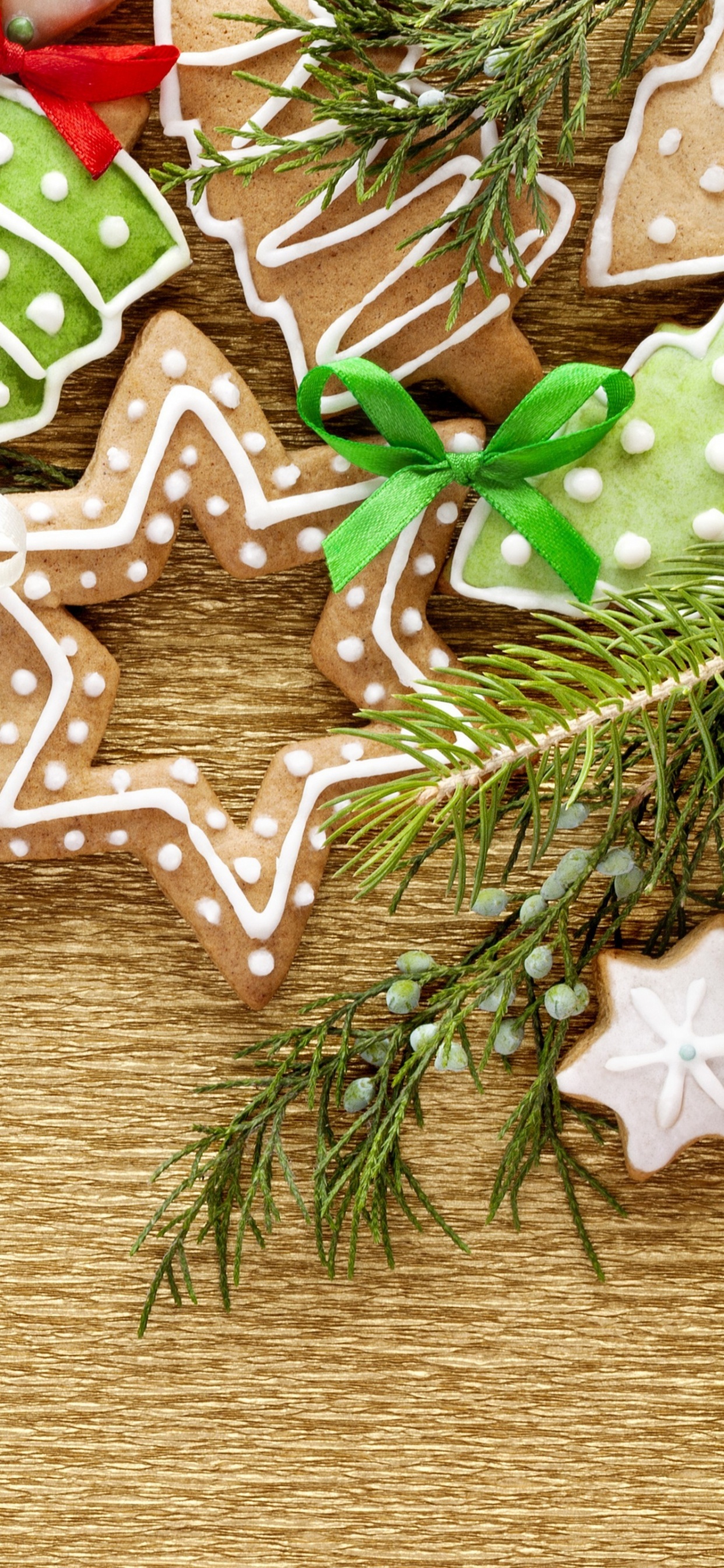 Обои имбирный пряник, Рождественские украшения, Рождество, ветвь, декор в разрешении 1242x2688