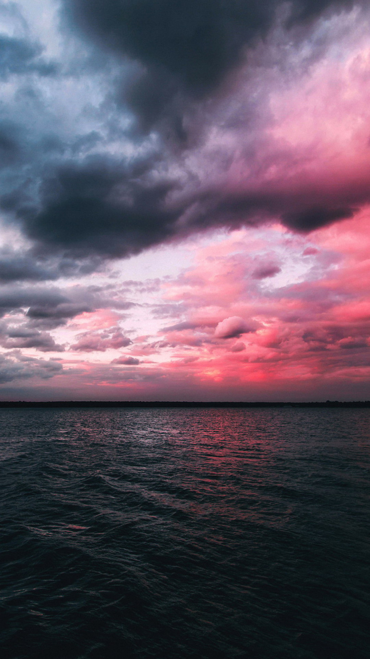Обои Instagram, облако, вода, атмосфера, послесвечение в разрешении 750x1334