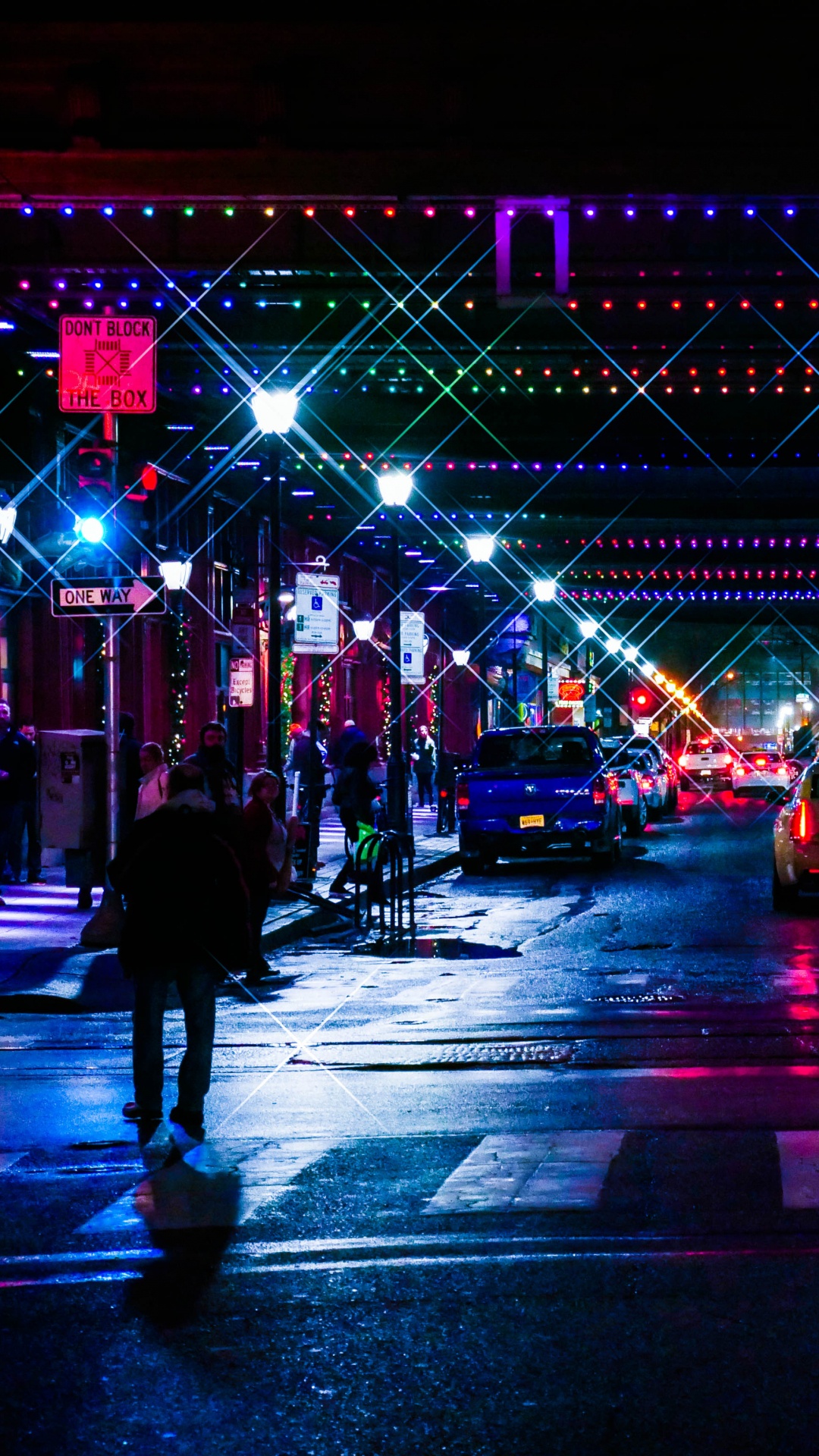 Обои авто, освещение, свет, ночь, автомобильное освещение в разрешении 1080x1920