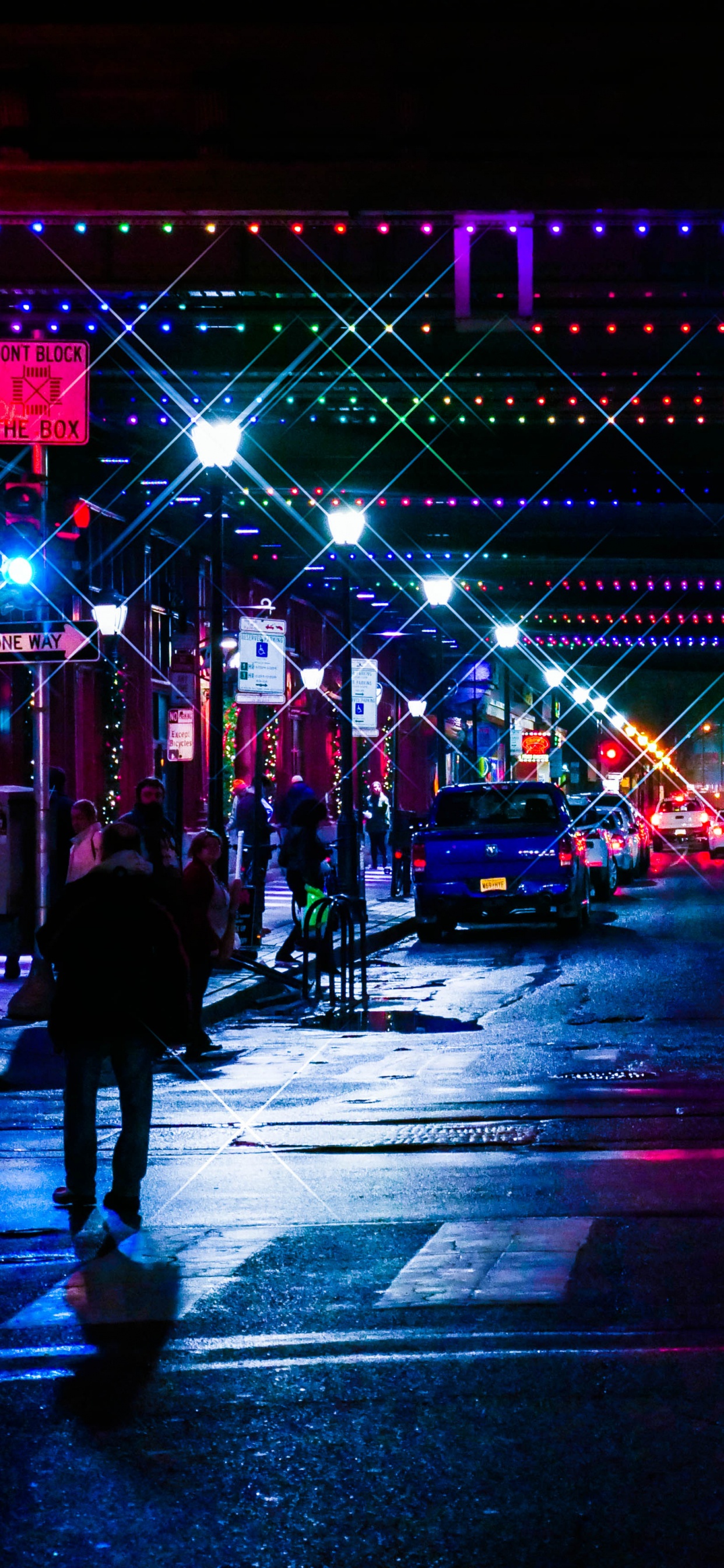 Обои авто, освещение, свет, ночь, автомобильное освещение в разрешении 1242x2688