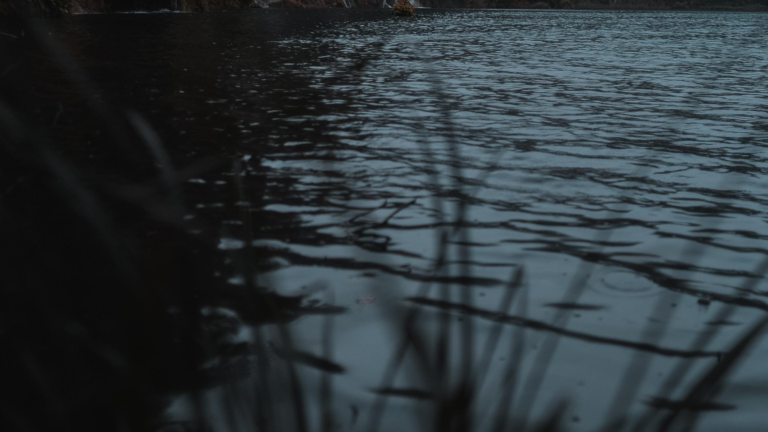 Обои Plitvika Езере, природа, солнечный свет, гидроресурсы, реки в разрешении 2560x1440