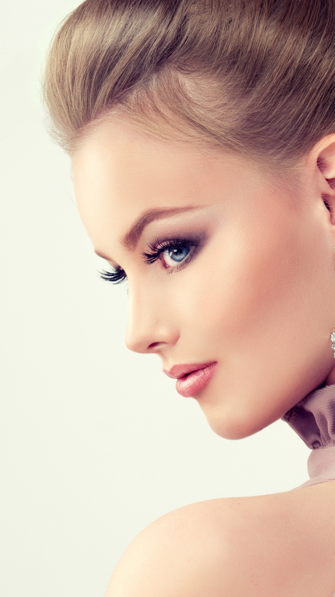 Обои прическа к большим серьгам, серьга, прическа, ювелирные изделия, фэшн в разрешении 1080x1920