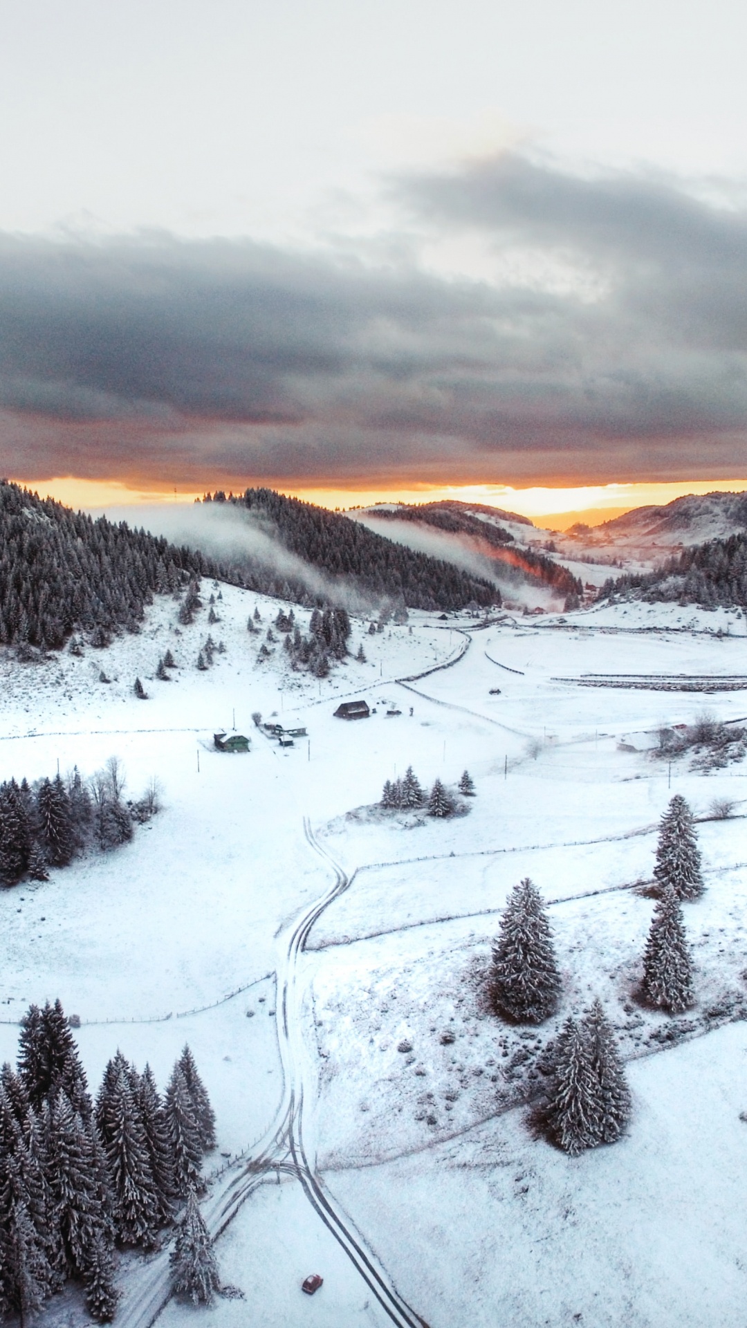 Обои снег, зима, гора, горный рельеф, облако в разрешении 1080x1920