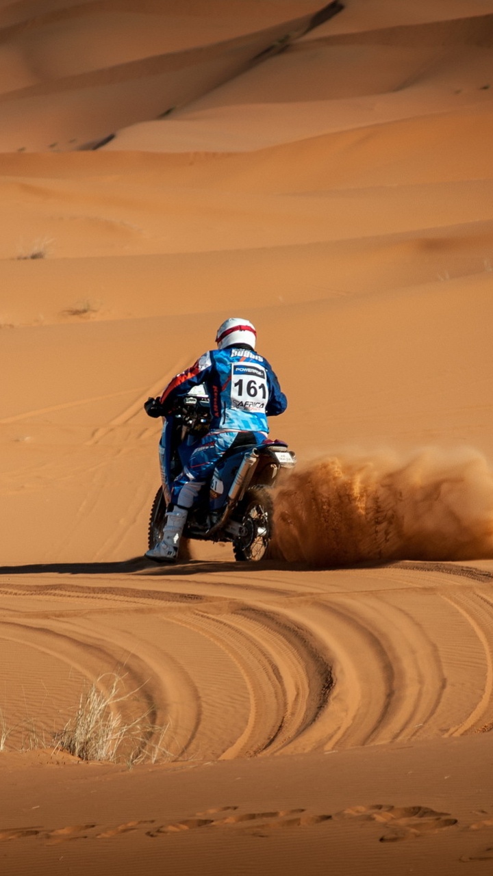 Обои мотоцикл, пустыня, песок, эрг, окружающая среда в разрешении 720x1280