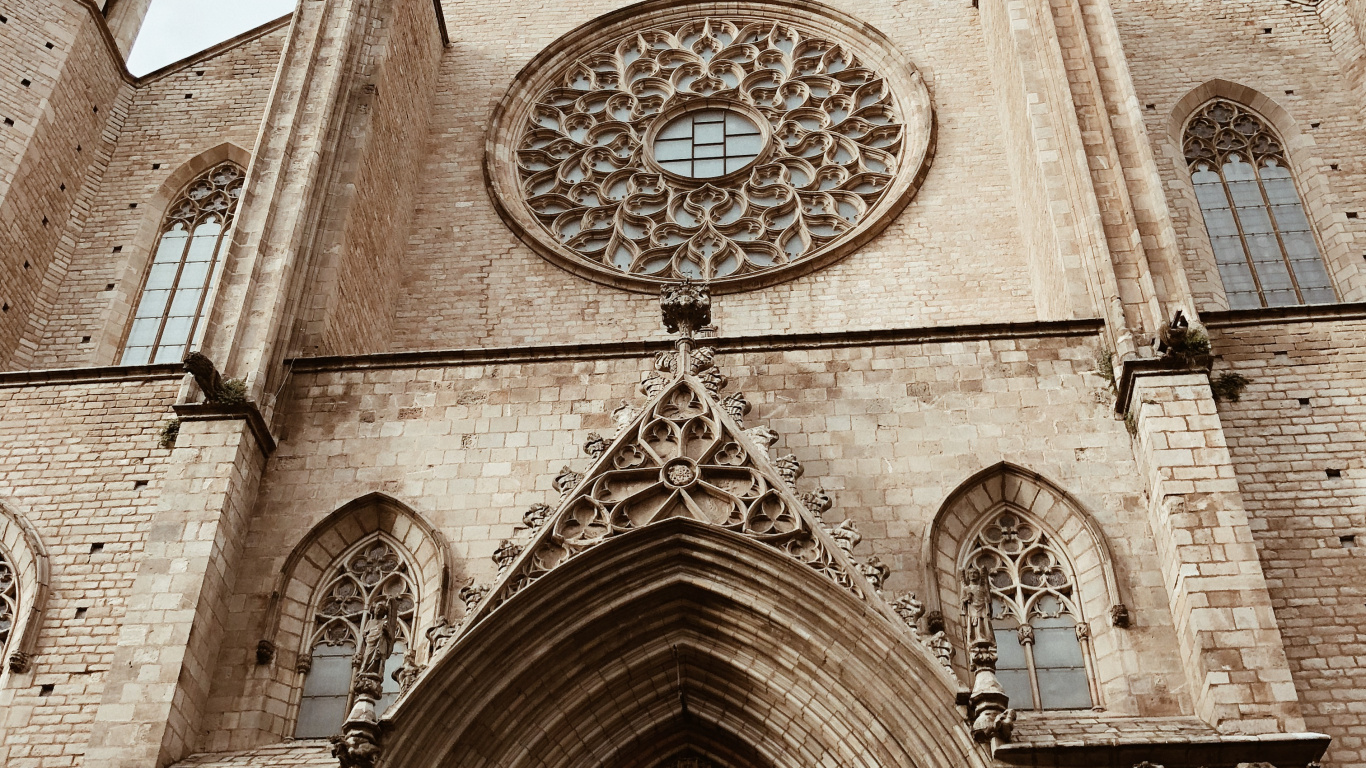 Обои Санта-Мария-дель-Мар, средневековье, Базилика Санта-Мария-дель-Мар, средневековая архитектура, архитектура в разрешении 1366x768