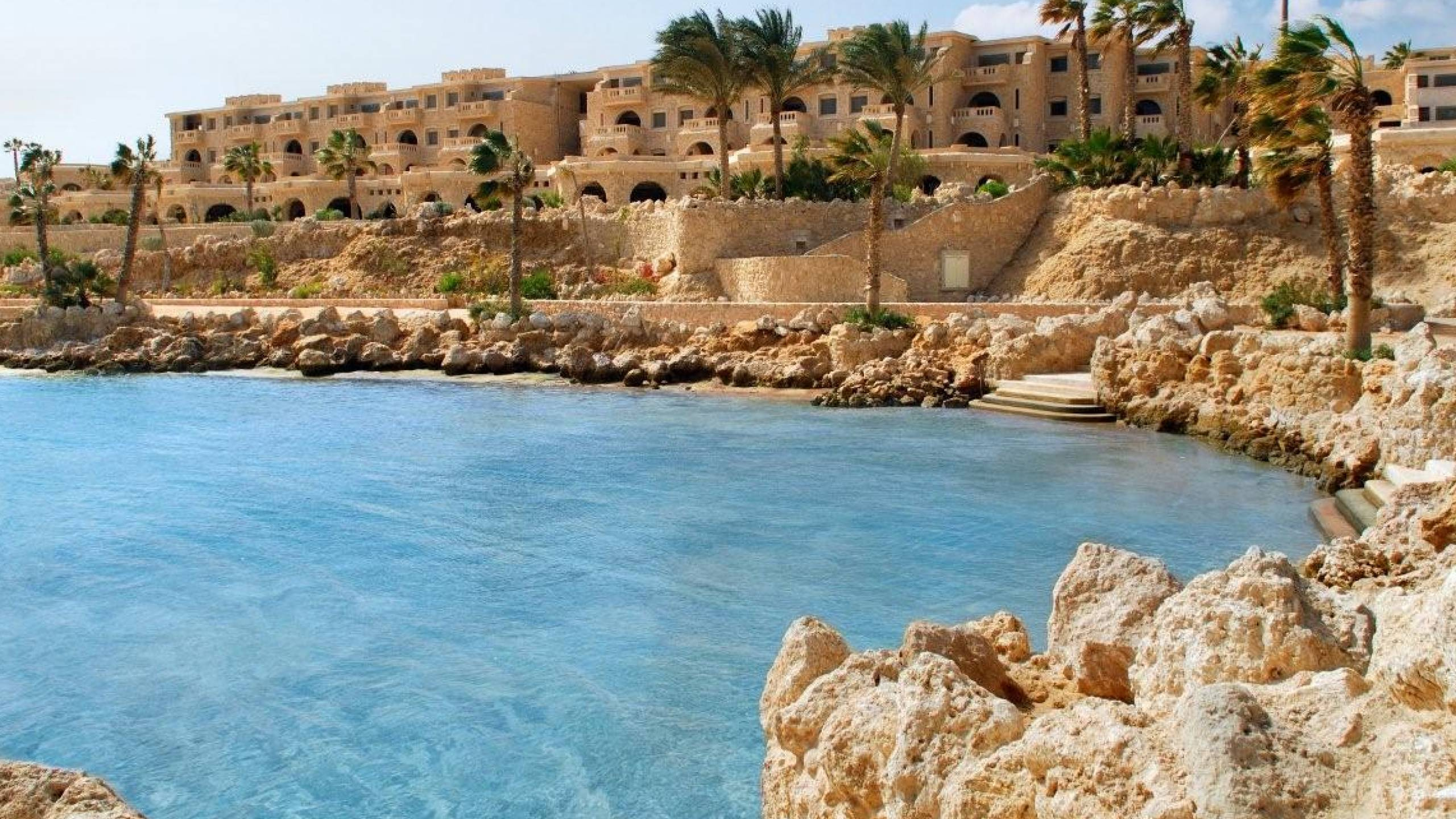 Обои прибежище, море, туризм, побережье, мыс в разрешении 2560x1440