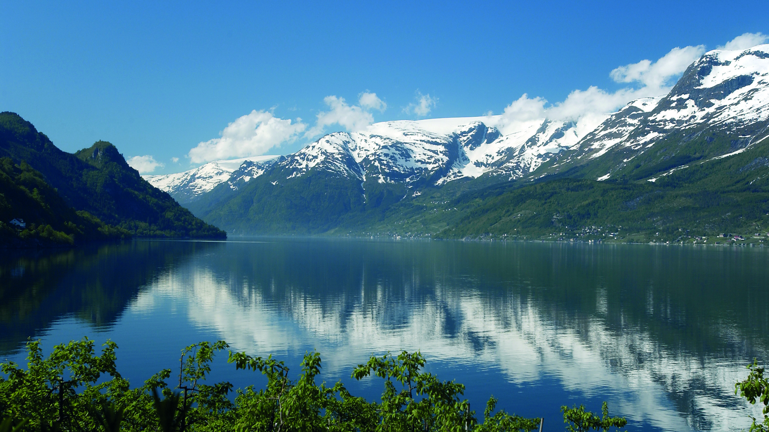 Обои природа, фьорд, Хардангер, ледниковое озеро, Хардангервидда в разрешении 2560x1440