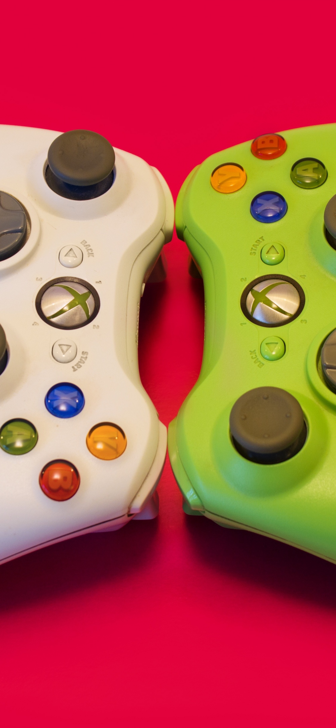 Обои xbox 360, джойстик, xbox, игровой контроллер, видео игры аксессуар в разрешении 1125x2436