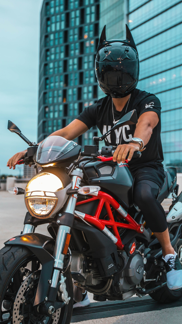 Обои мотоцикл, мотоспорт, каскадер, авто, Чоппер в разрешении 750x1334