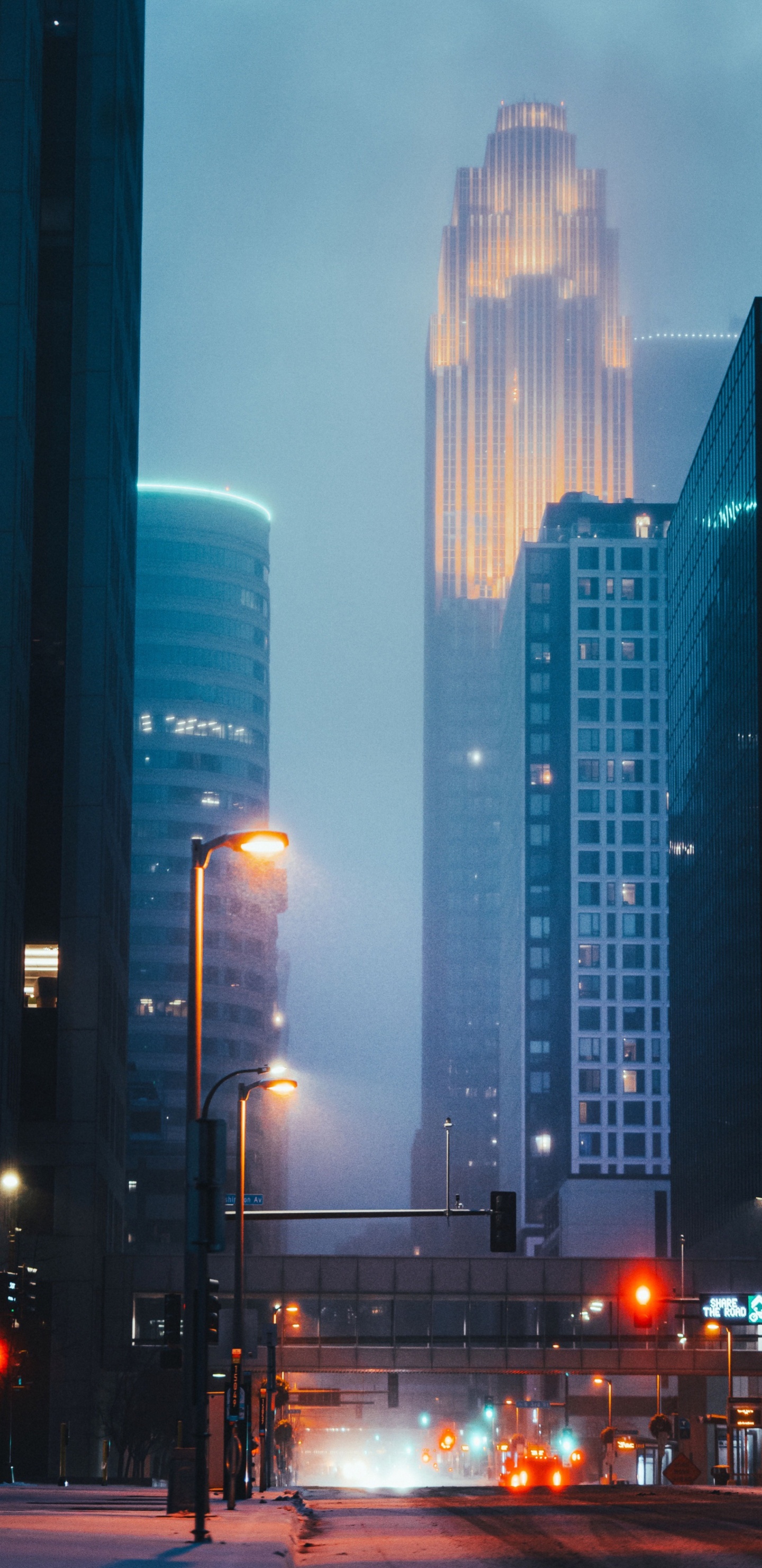 Обои улица, город, небоскреб, здание, атмосфера в разрешении 1440x2960