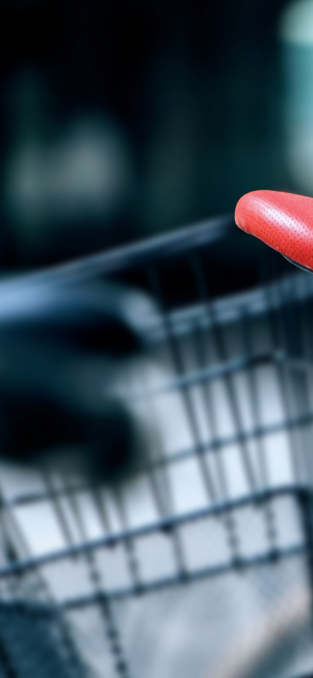 Обои велосипед, велосипедное седло, части велосипеда, красный цвет, велосипедная рама в разрешении 1242x2688