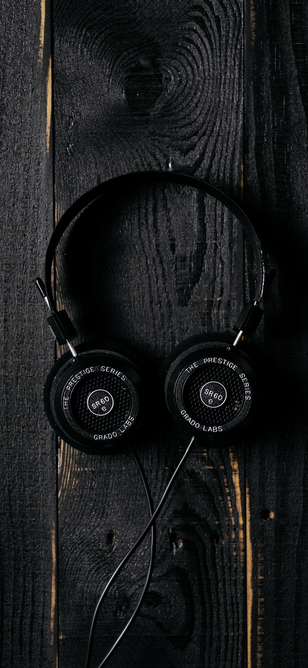 Обои наушники, черный, звуковое оборудование, технологии, электронное устройство в разрешении 1242x2688