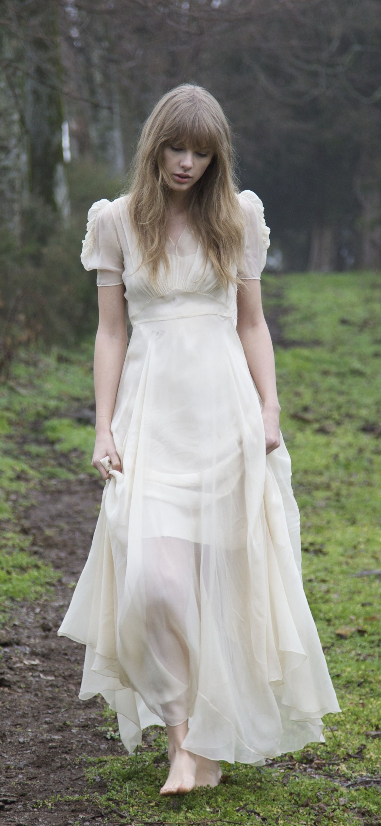 Обои Корпорация Microsoft, Тэйлор Свифт, Люди в природе, одежда, окружающая среда в разрешении 1242x2688