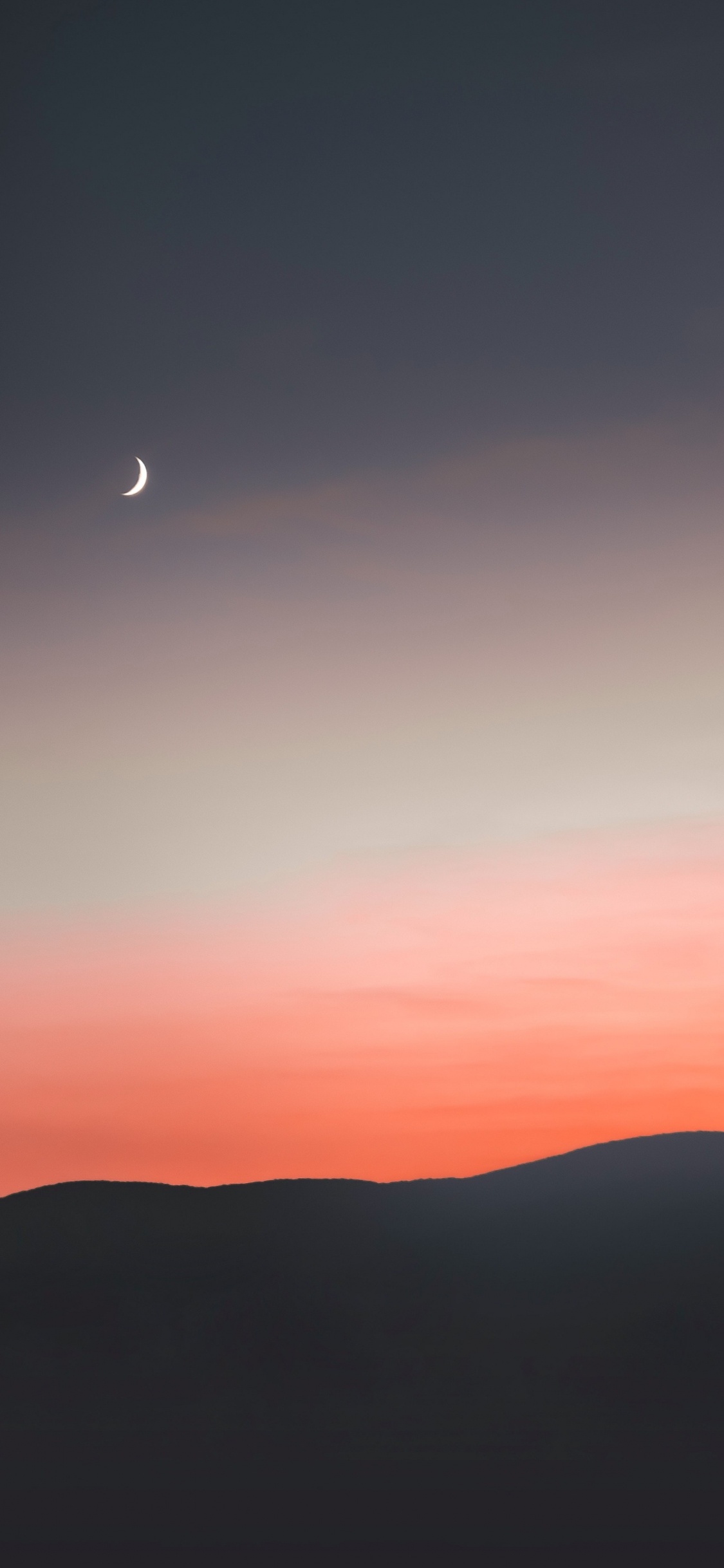Обои луна, закат, полумесяц в разрешении 1125x2436