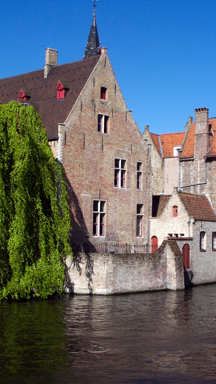 Обои путешествие, водный путь, канал, городок, вода в разрешении 720x1280