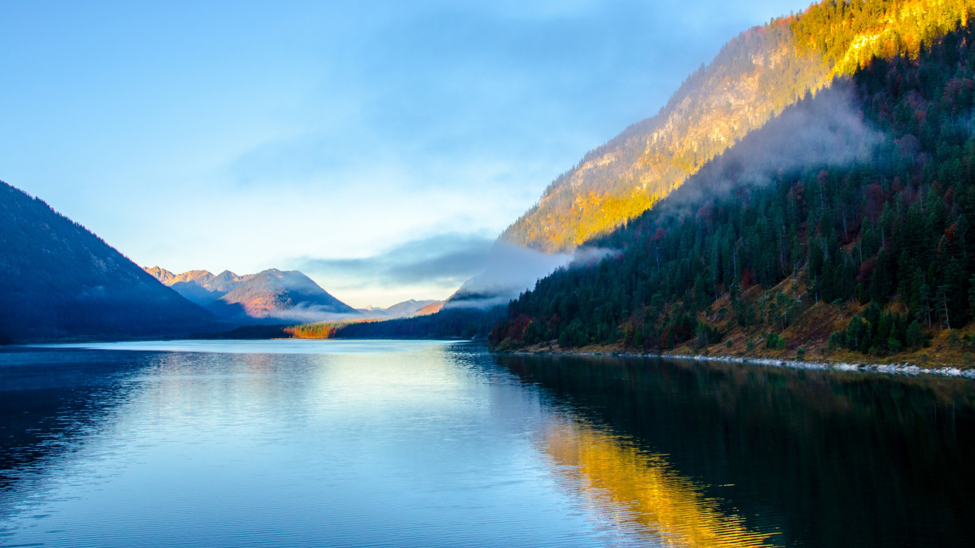 Обои телевизор, природа, отражение, гора, фьорд в разрешении 1366x768