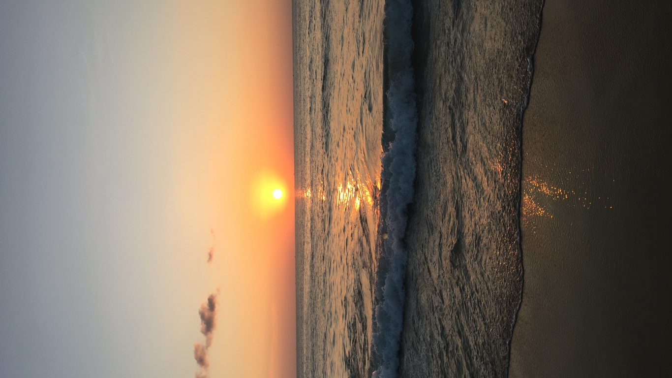 Обои древесина, водоем, атмосфера, солнце, закат в разрешении 1366x768