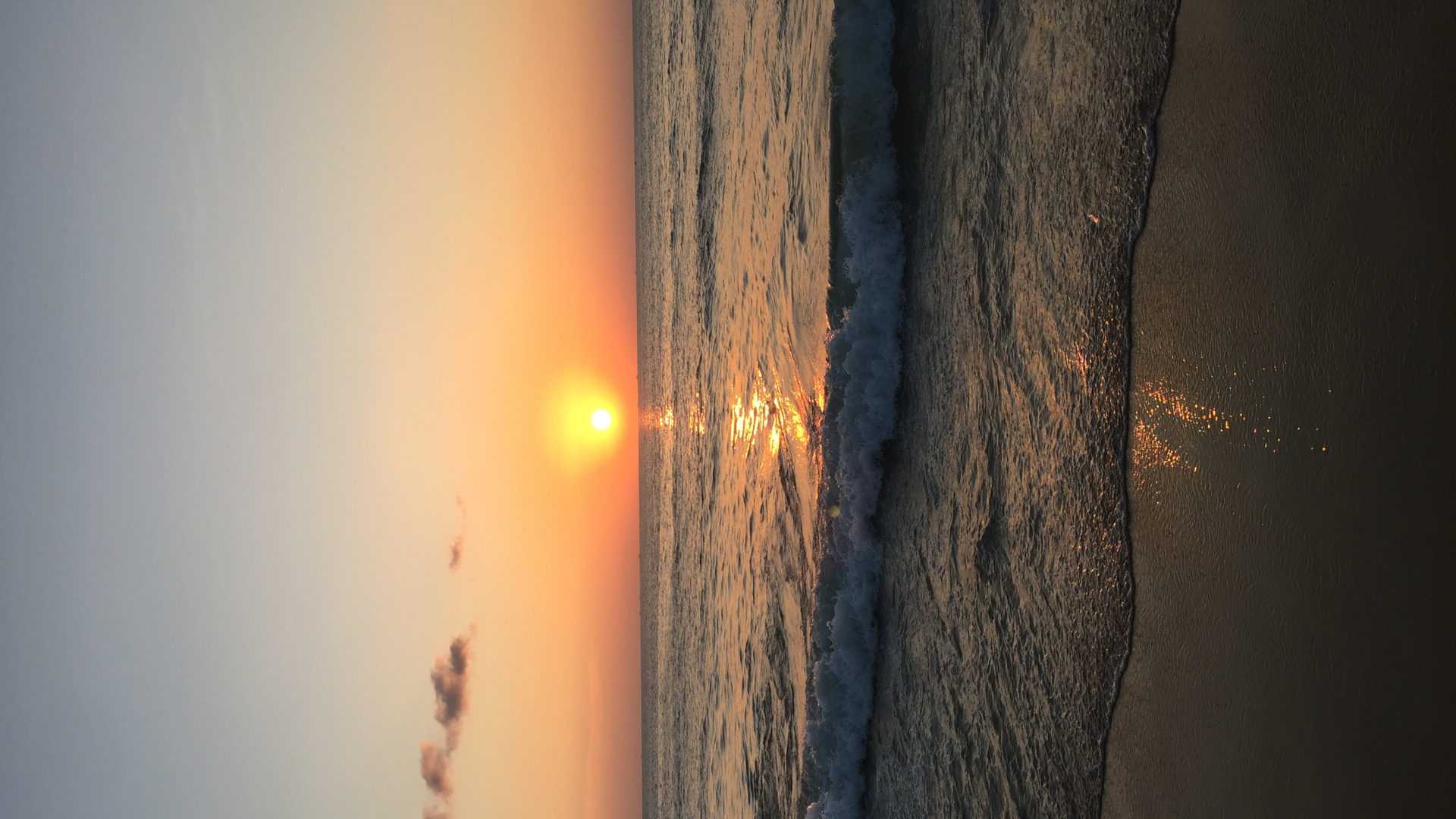 Обои древесина, водоем, атмосфера, солнце, закат в разрешении 1920x1080