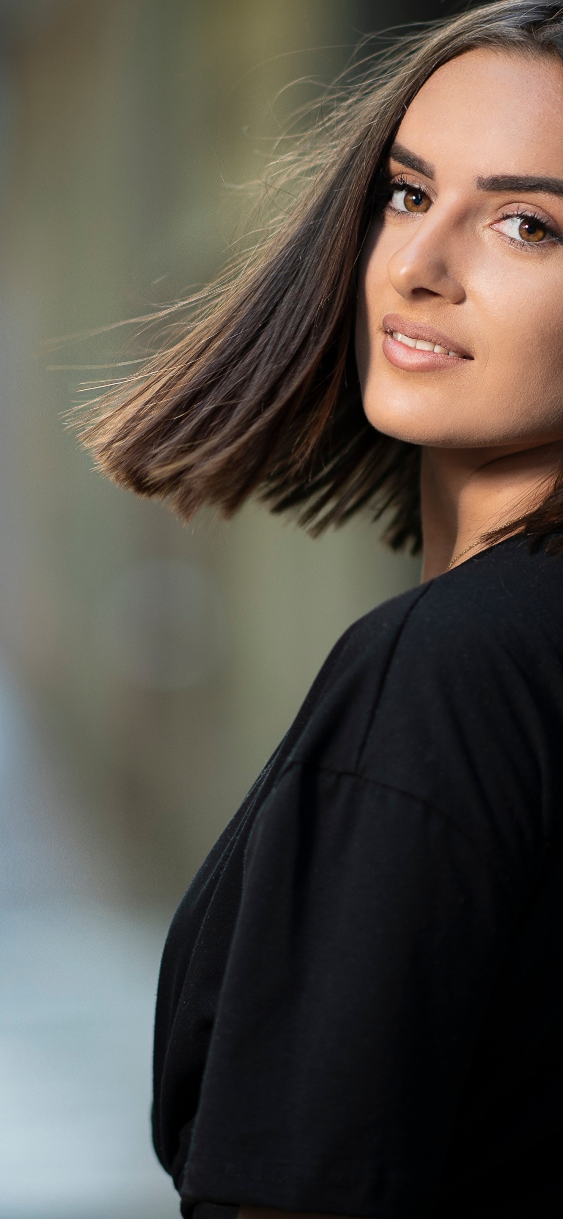 Обои красота, имя, собственное имя, губа, улыбка в разрешении 1125x2436