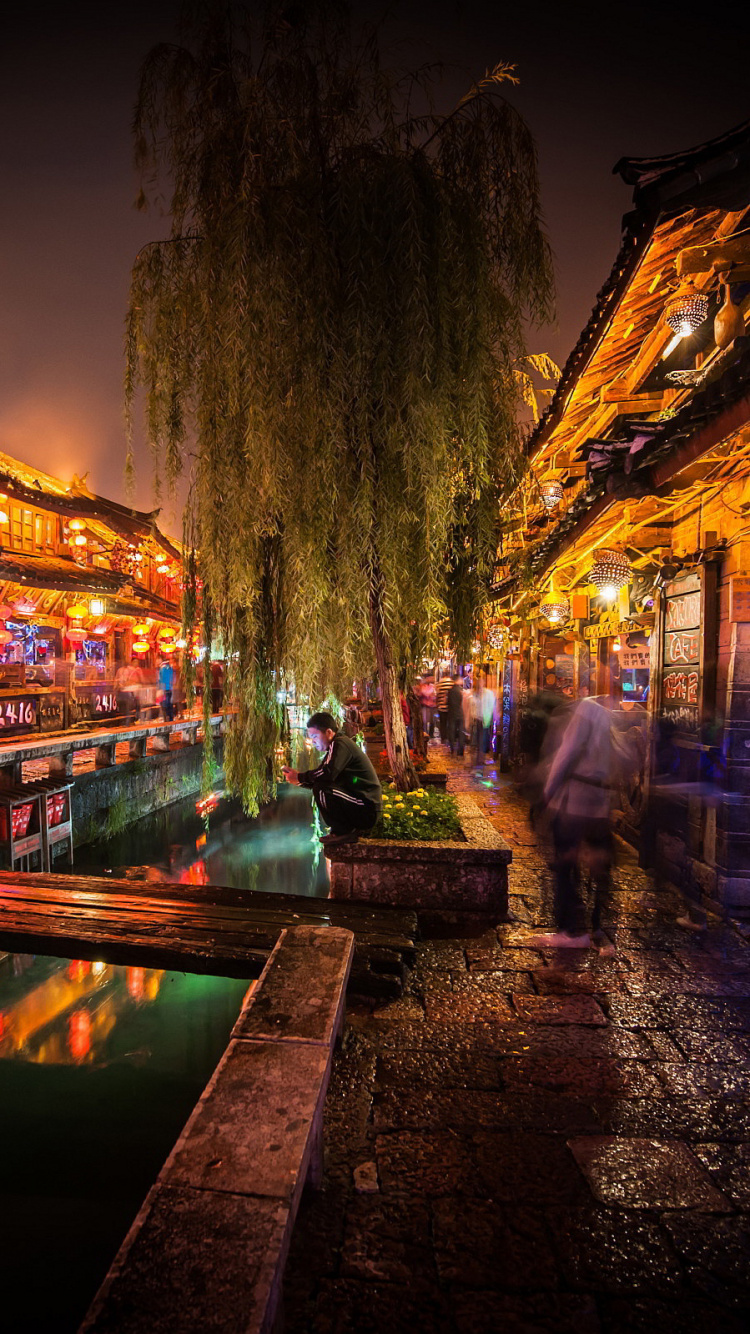 Обои ночь, отражение, освещение, город, Ли Цзян Китай в разрешении 750x1334