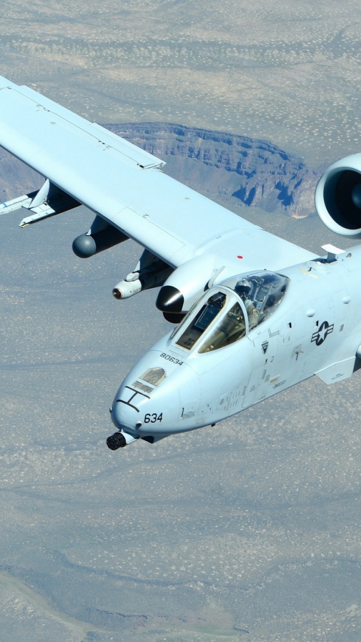 Обои полет, авиалайнер, аэрокосмическая техника, военный самолет, авиакосмическая промышленность в разрешении 720x1280