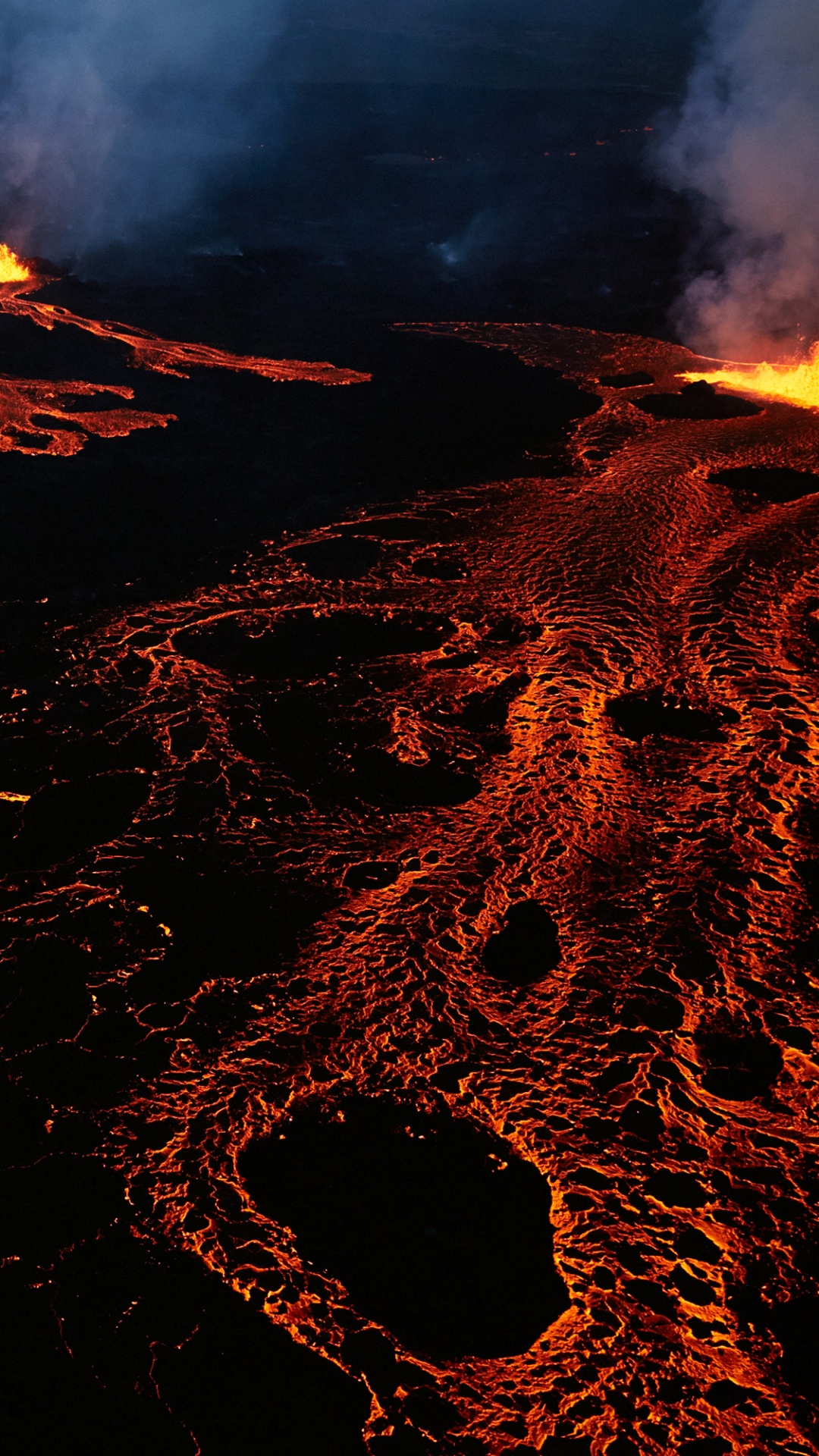 Обои Холухрейн, лава, вулкан, лавовое поле, вентиляционные щели в разрешении 1080x1920
