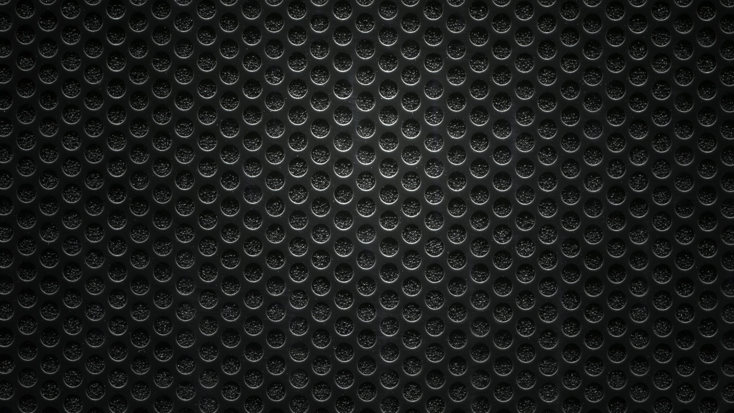 Обои черный, узор, металл, ячейка, линия в разрешении 2560x1440