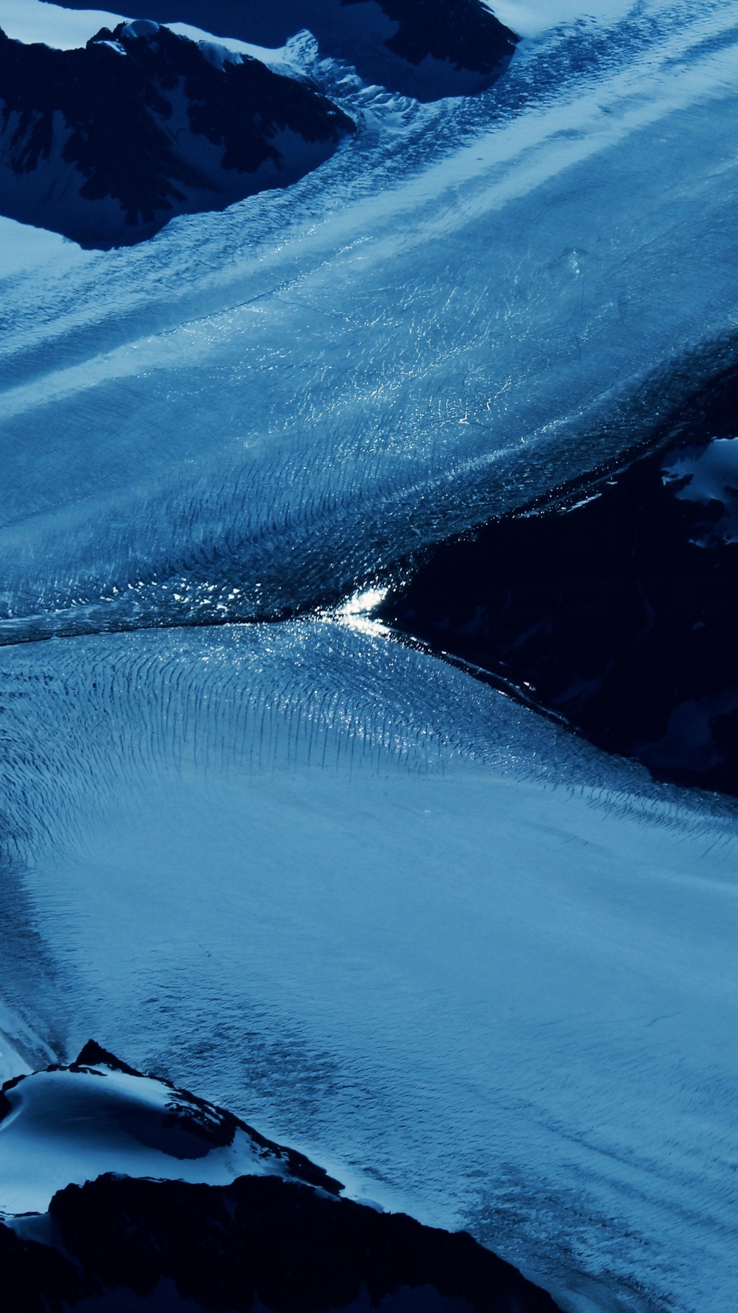 Обои синий, лед, вода, Monicka Хоув, Иван Бояркин в разрешении 1440x2560