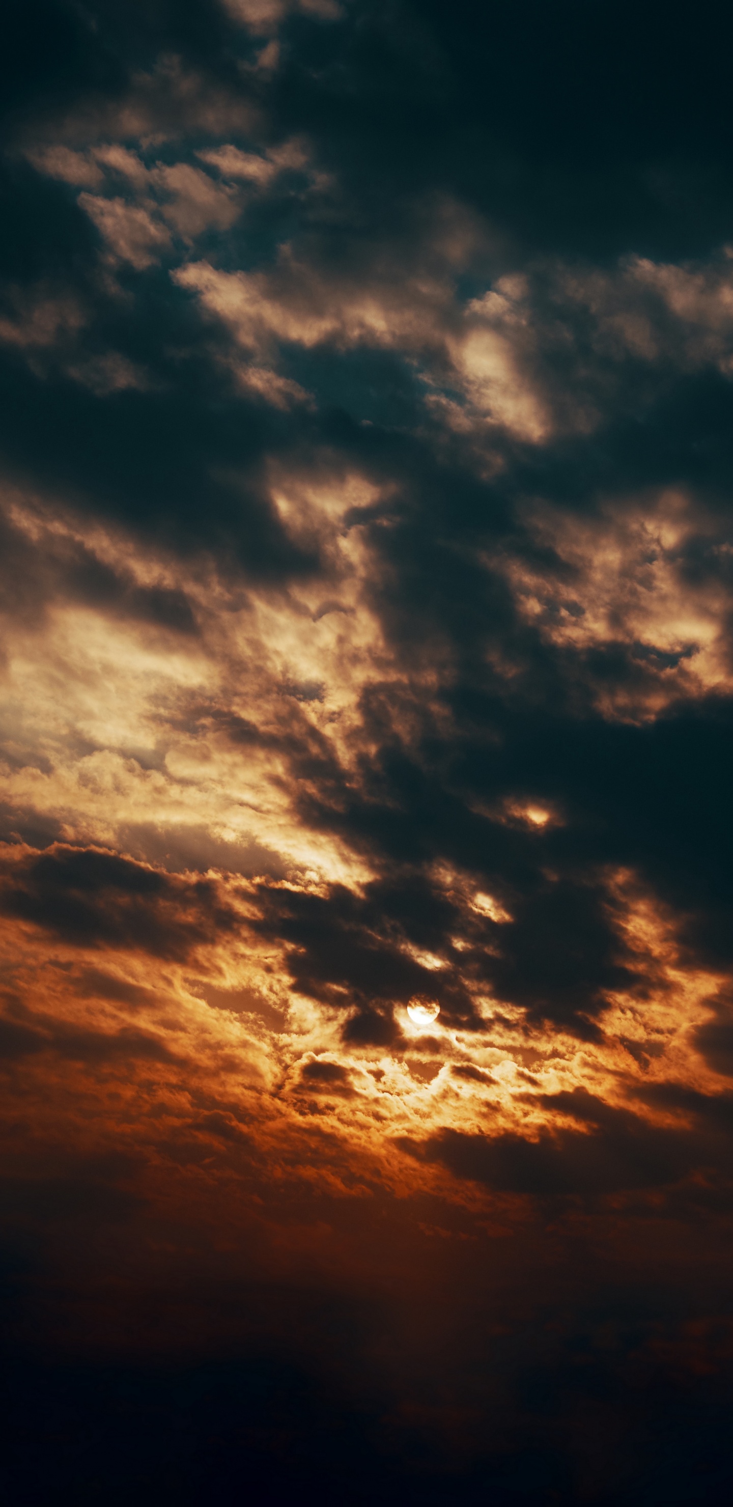 Обои облако, послесвечение, Янтарь, природный ландшафт, сумрак в разрешении 1440x2960