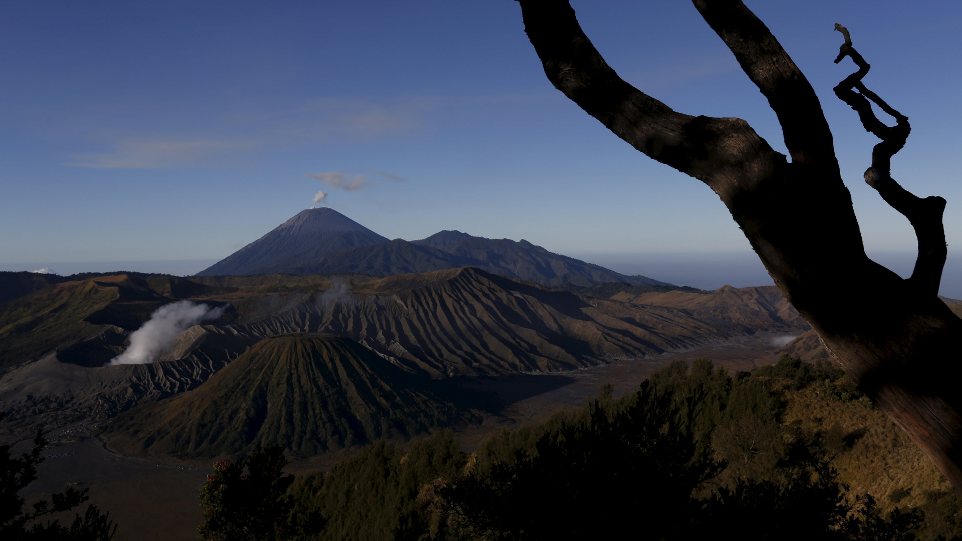 Обои национальный парк, Горы Pananjakan, Yadnya Касада, горный рельеф, пейзажи гор в разрешении 1920x1080