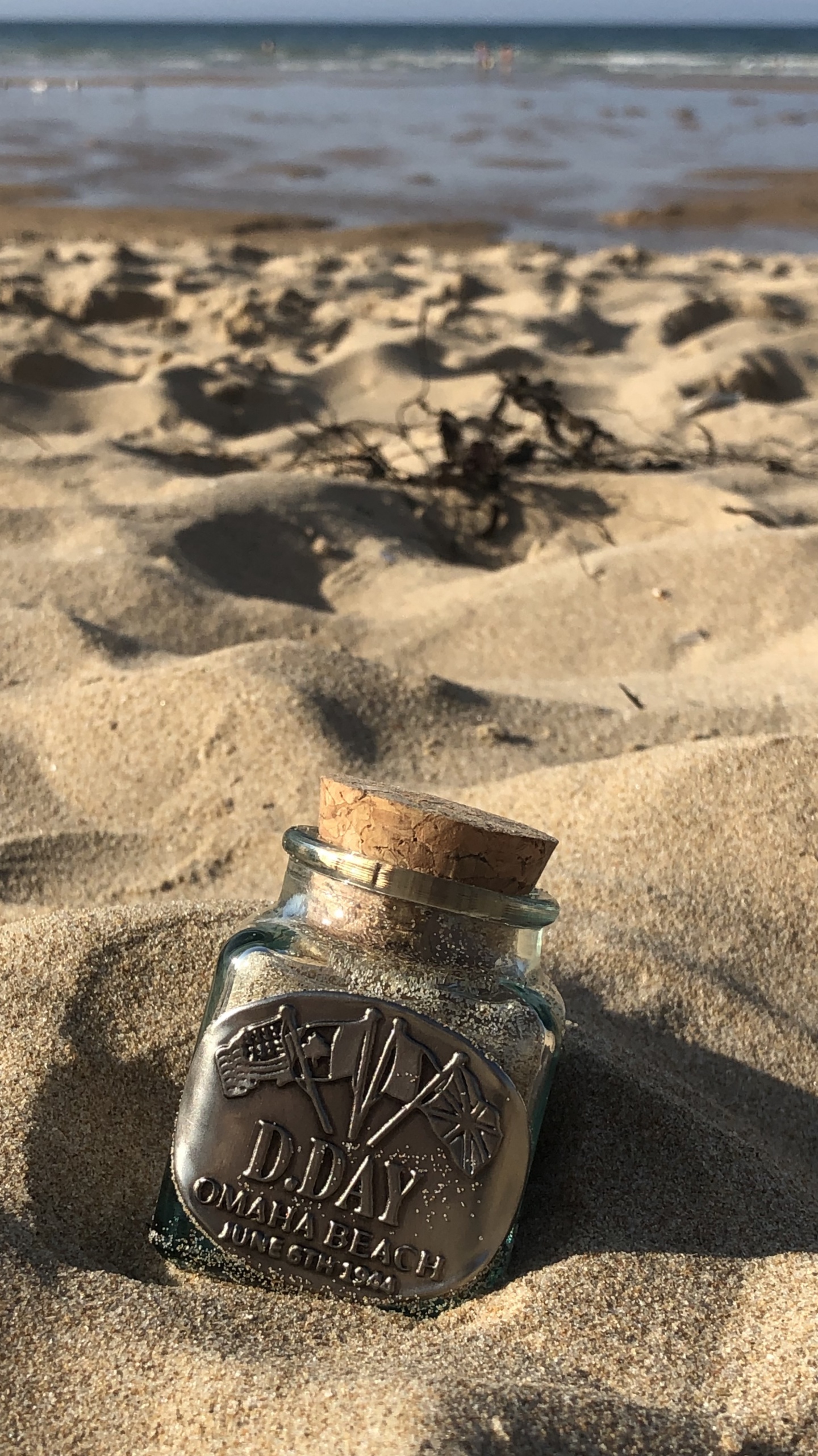 Обои Франция, песок, вода, пляж, солонка и перец в разрешении 1440x2560