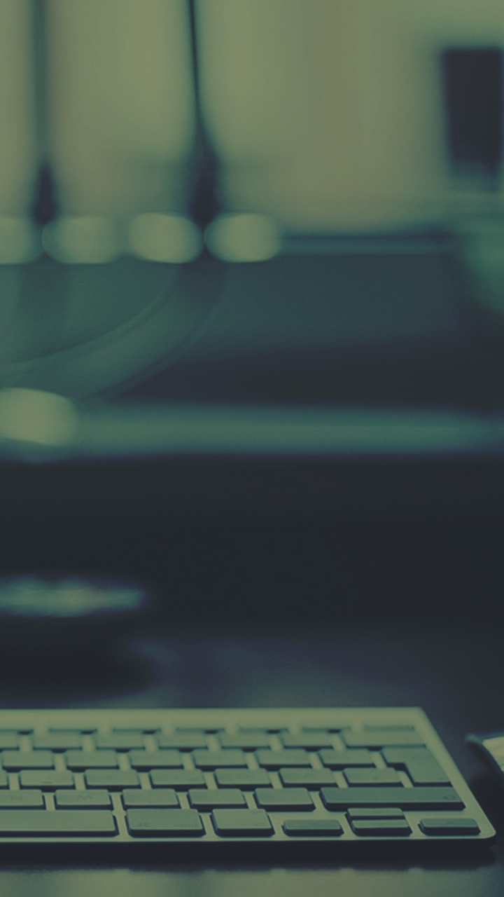 Обои зеленый, свет, технологии, электронное устройство, технология в разрешении 720x1280