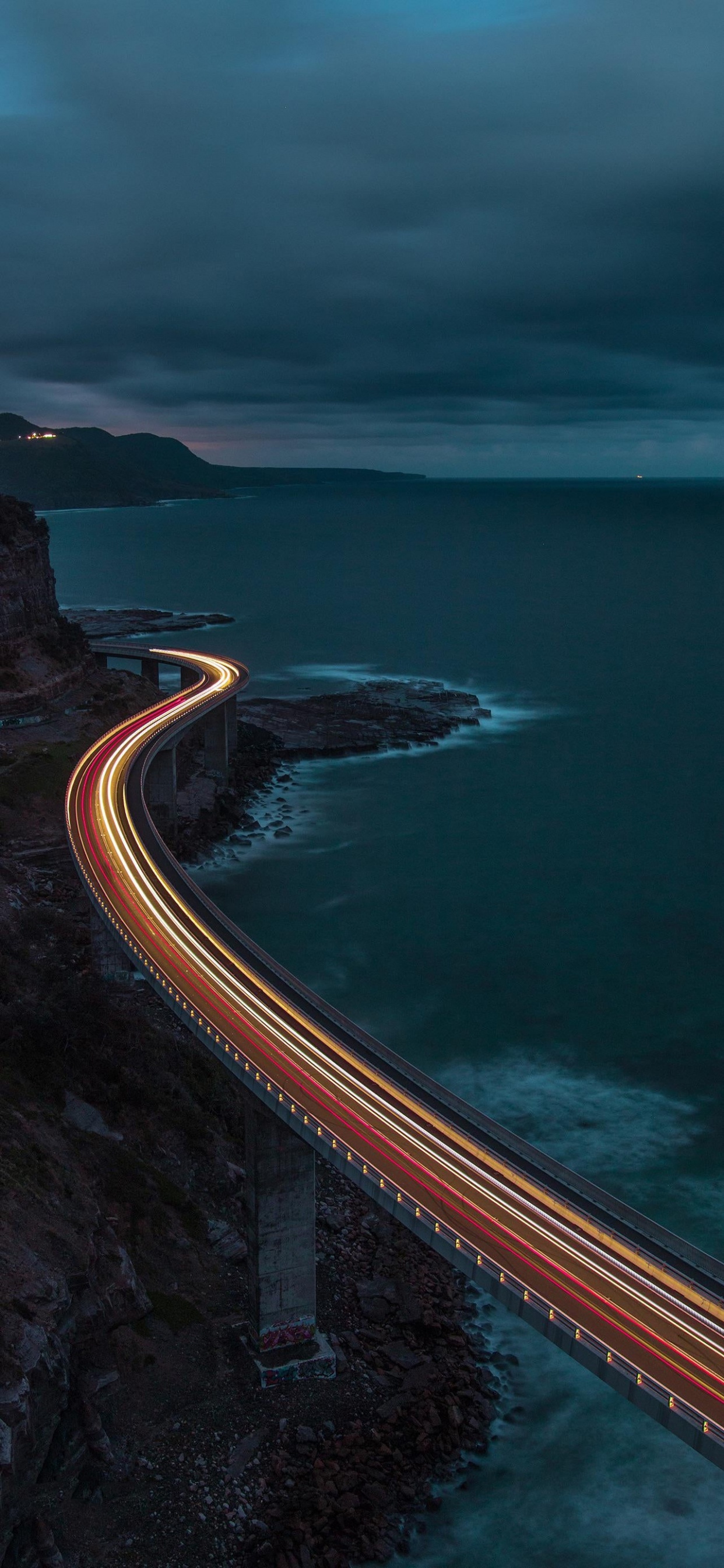 Обои вода, гидроресурсы, облако, дерево, дорожное покрытие в разрешении 1242x2688