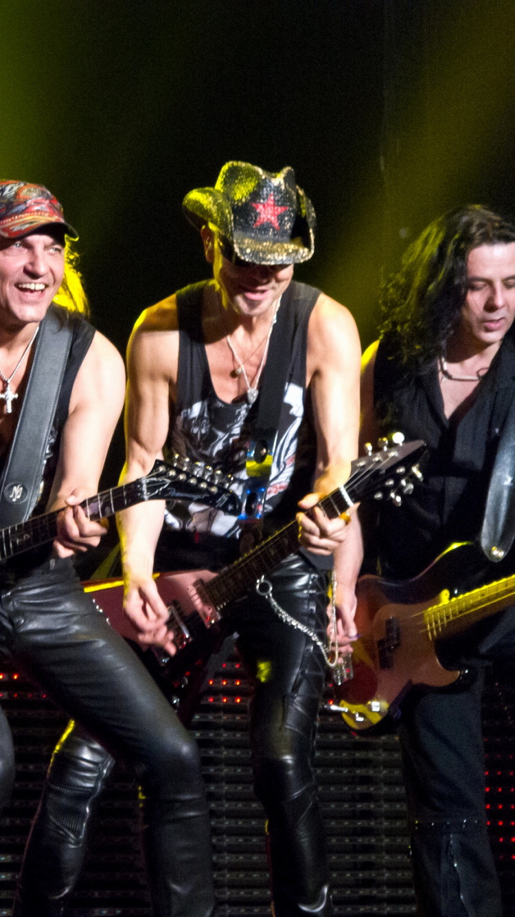 Обои Клаус Майне, Scorpions, Рудольф Шенкер, тяжелый рок, музыкальный ансамбль в разрешении 750x1334