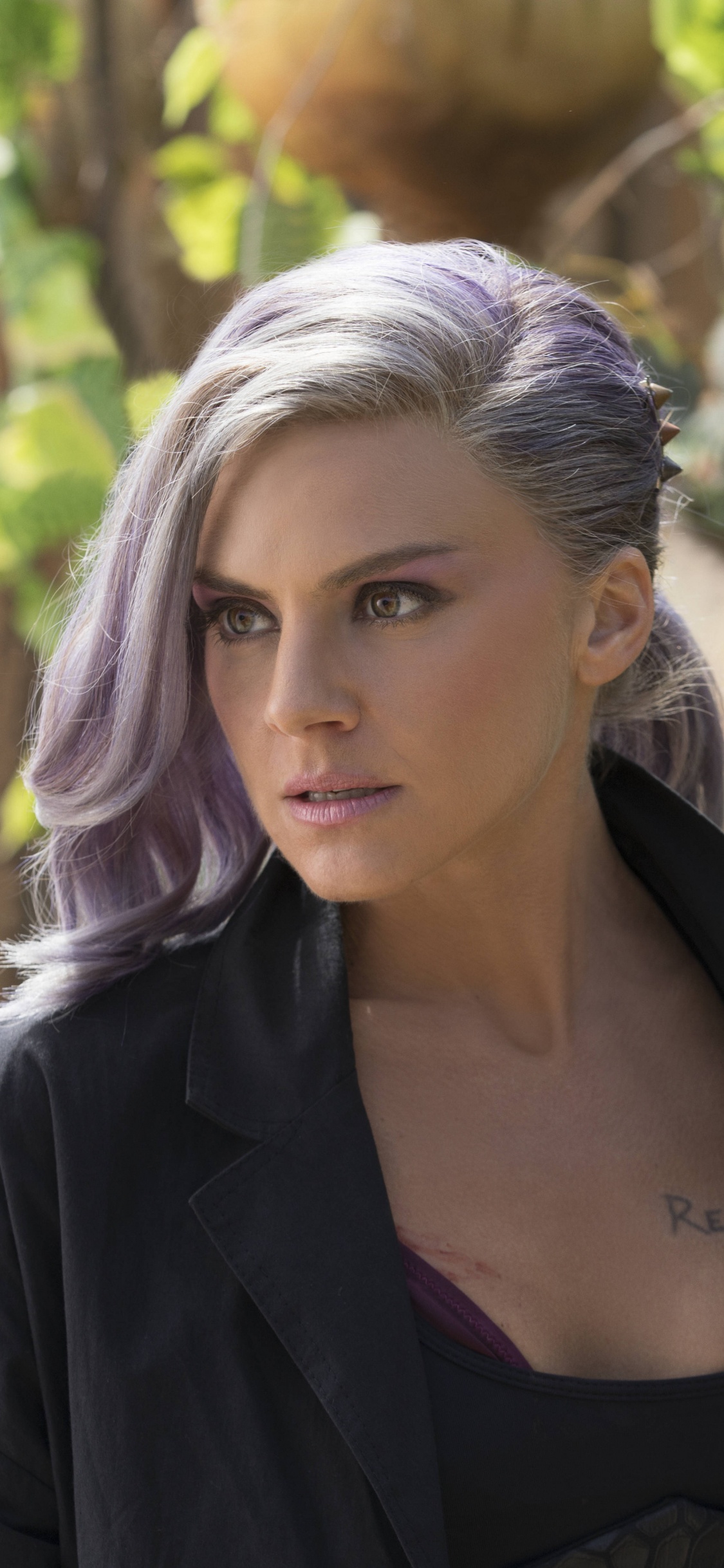 Обои будущий человек, Элиза Купе, Джош Futturman, Будущее Человека - Сезон 2, Я Тигра в разрешении 1125x2436