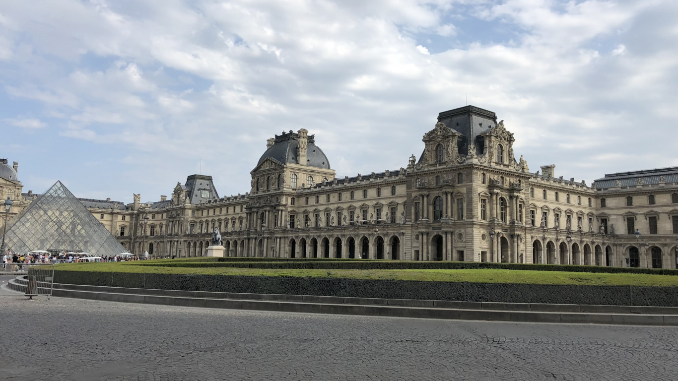 Обои жалюзи, Музей Лувр, Лувр Париж, живопись, архитектура в разрешении 1366x768