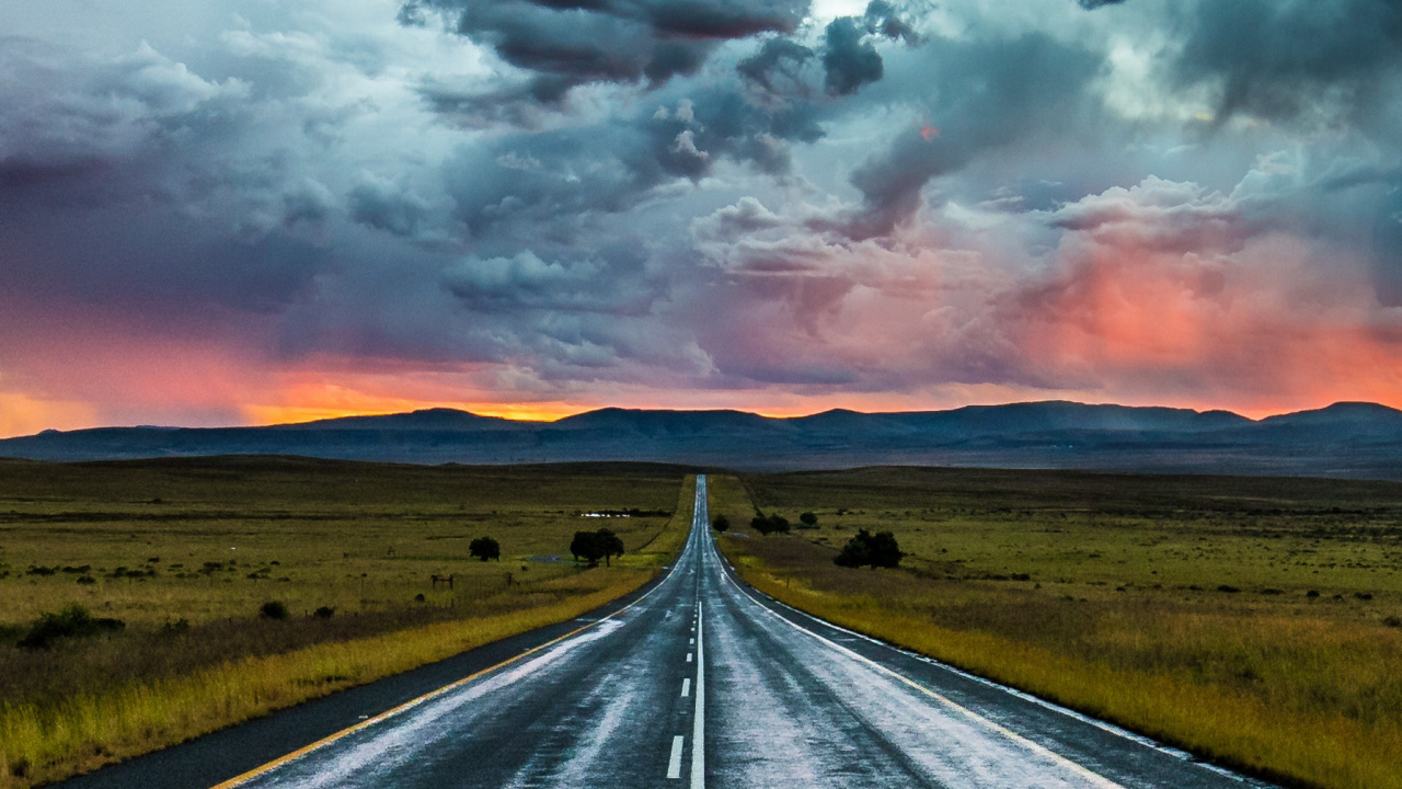 Обои дорога, магистраль, облако, растение, атмосфера в разрешении 1280x720