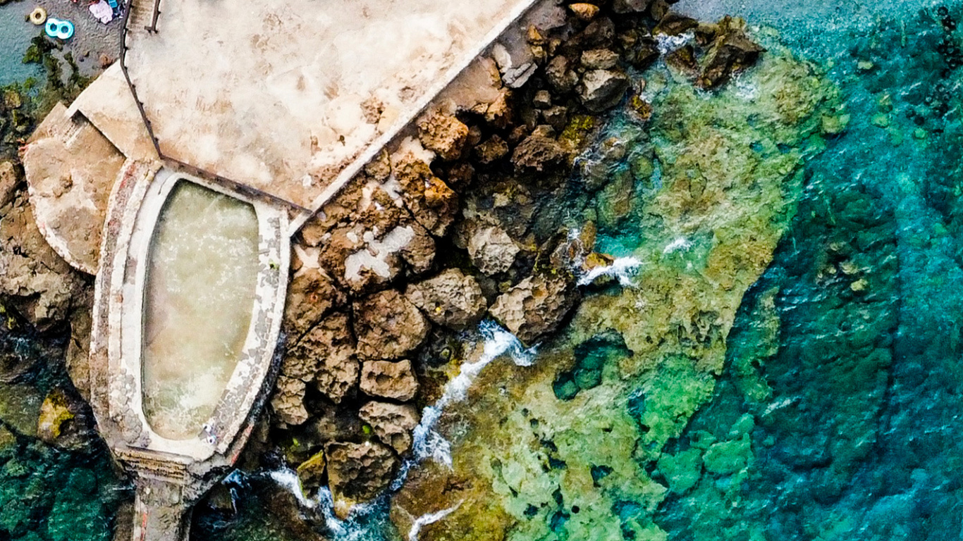 Обои гидроресурсы, математика, геометрия, вода, синий в разрешении 1366x768