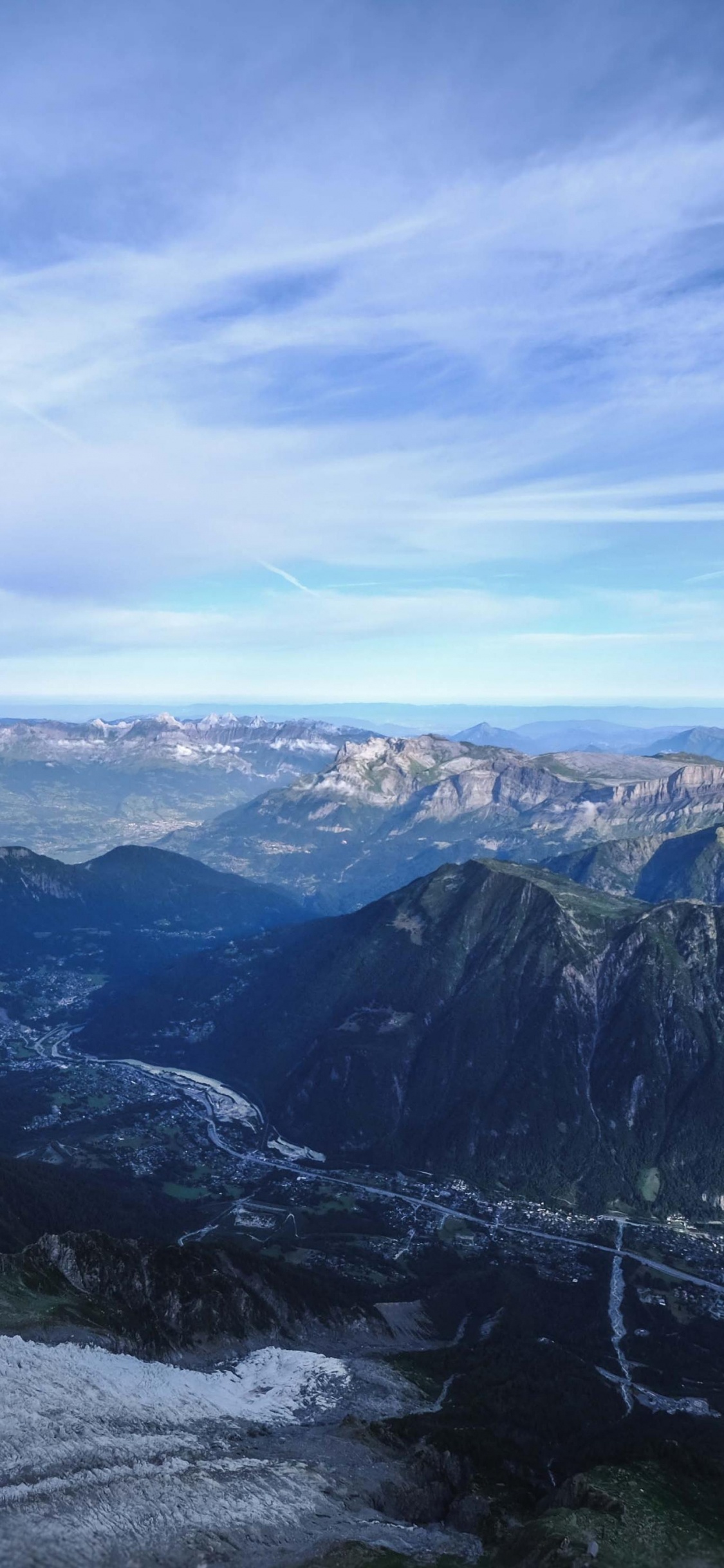 Обои облако, атмосфера, гора, нагорье, природный ландшафт в разрешении 1125x2436