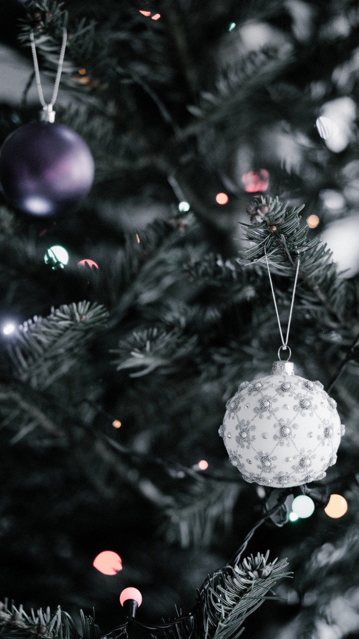 Обои Рождественский день, рождественский орнамент, дерево, Рождественские украшения, елка в разрешении 720x1280