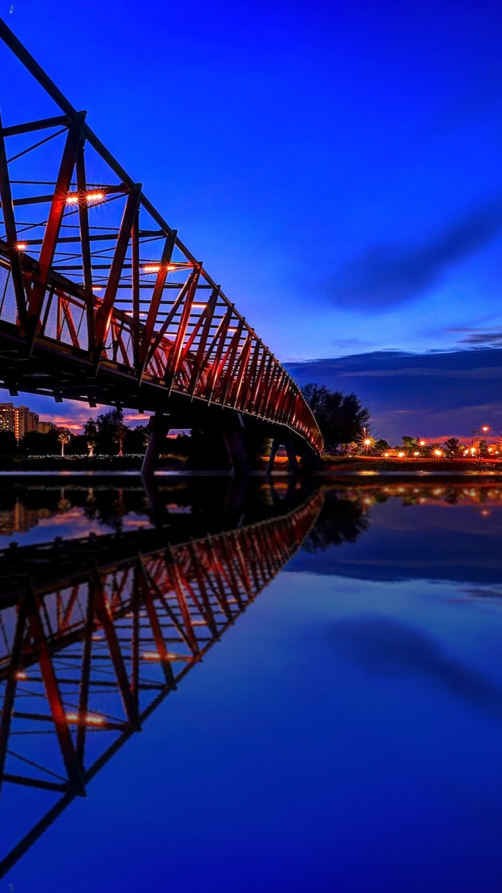 Обои отражение, мост, вечер, сумрак, ночь в разрешении 720x1280