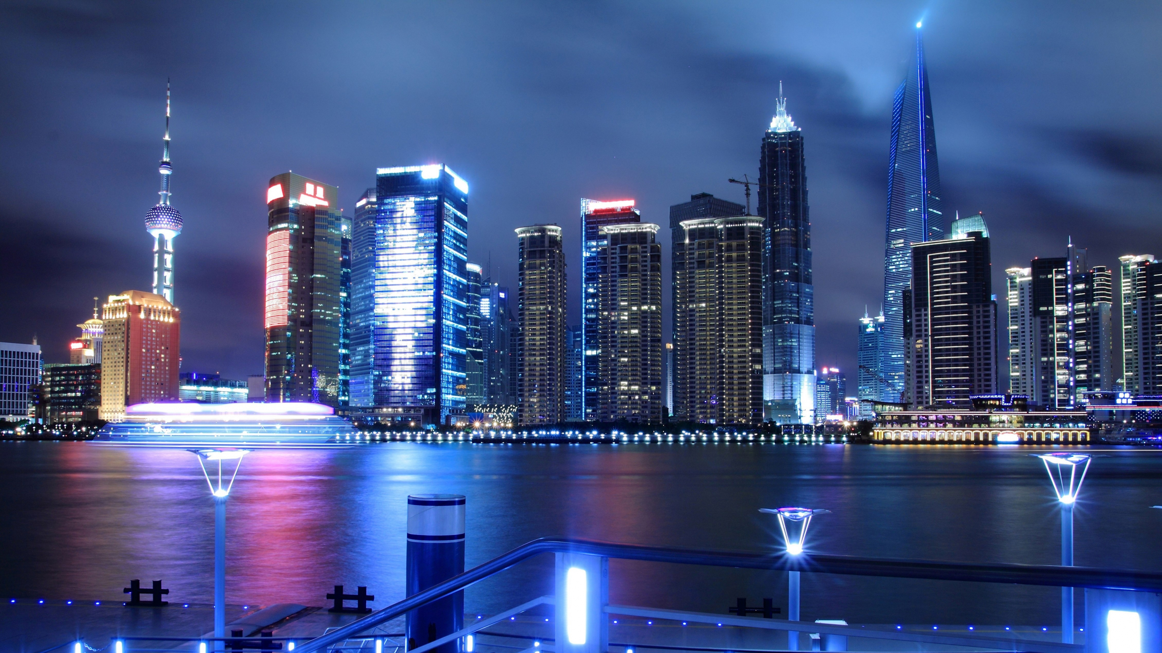 Обои телевизор, город, городской пейзаж, метрополия, линия горизонта в разрешении 3840x2160