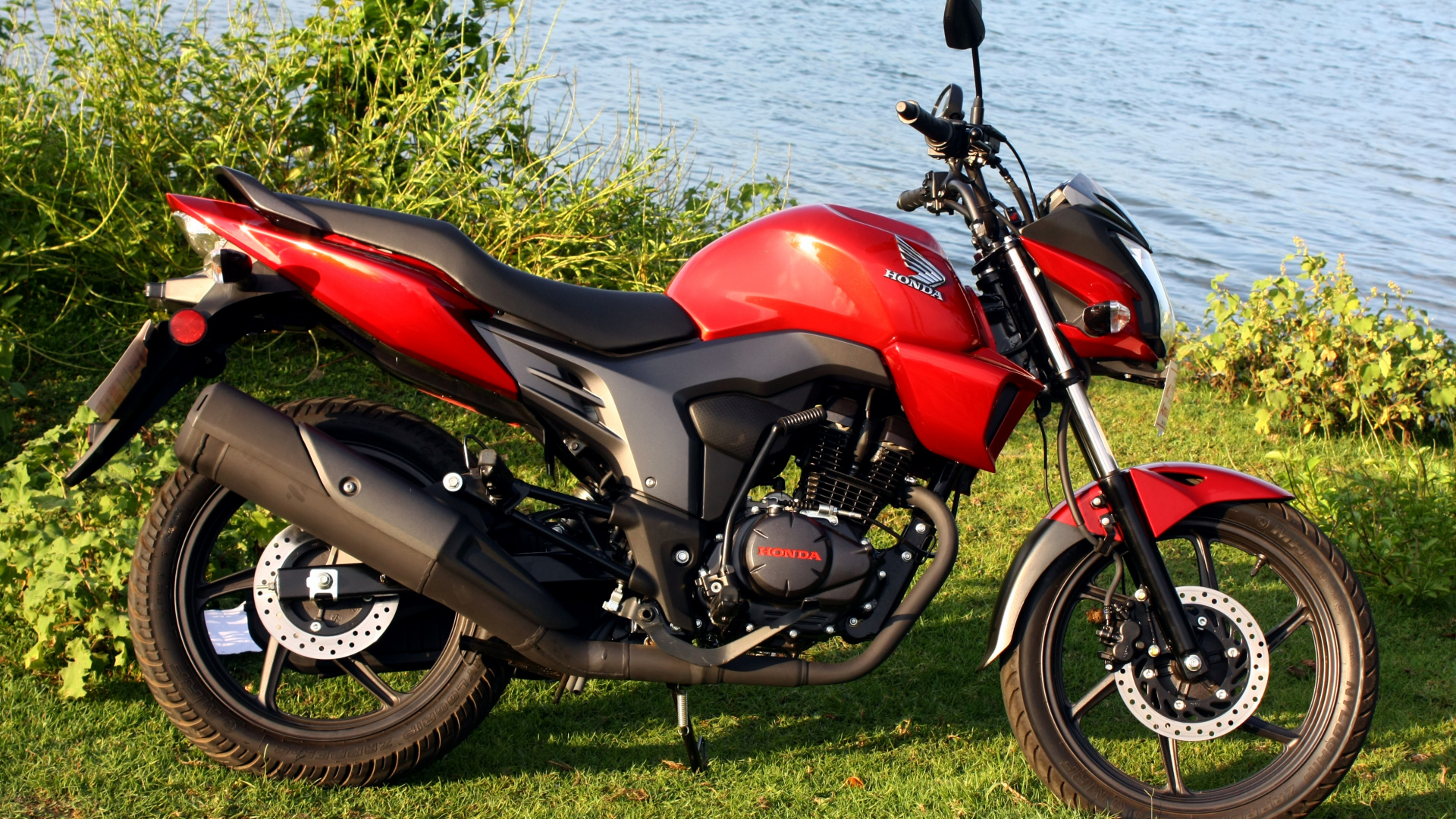 Обои Хонда ЦБ триггера, Honda Motor Company, Компания Honda CB150R, мотоцикл, авто в разрешении 1920x1080