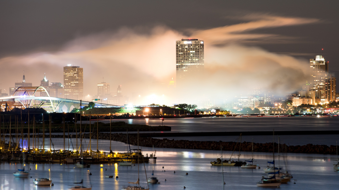 Обои городской пейзаж, отражение, вода, город, ночь в разрешении 1366x768