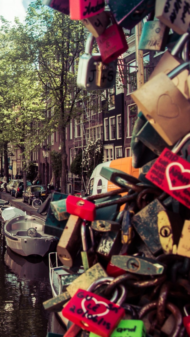 Обои Амстердам, канал, водный путь, город, дерево в разрешении 720x1280