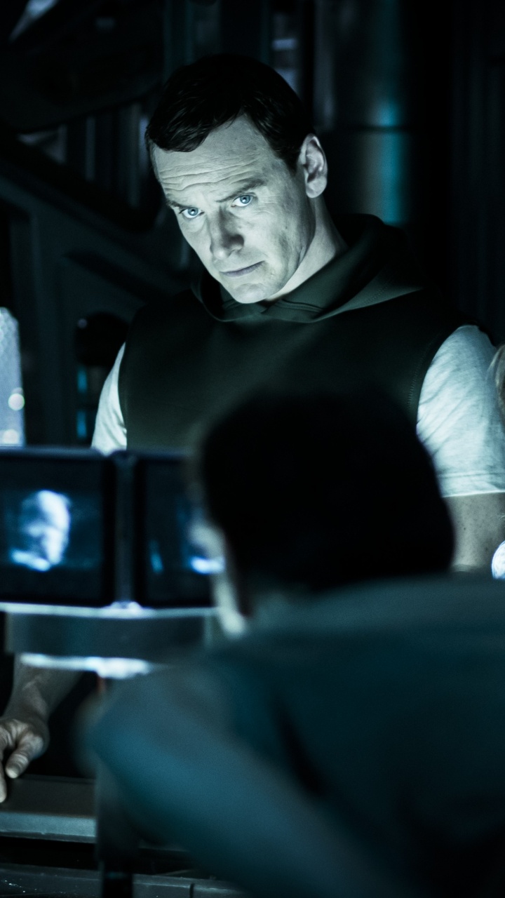 Обои Майкл Фассбендер, Чужой Завет, Прометей, иностранец, фильм в разрешении 720x1280