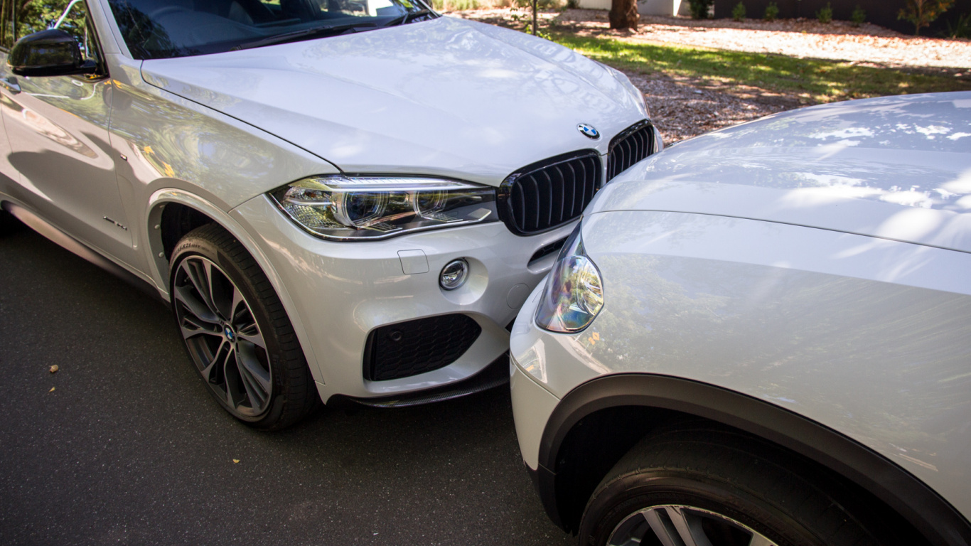 Обои обод, bmw x5 e53, BMW X1, bmw, шина в разрешении 1366x768