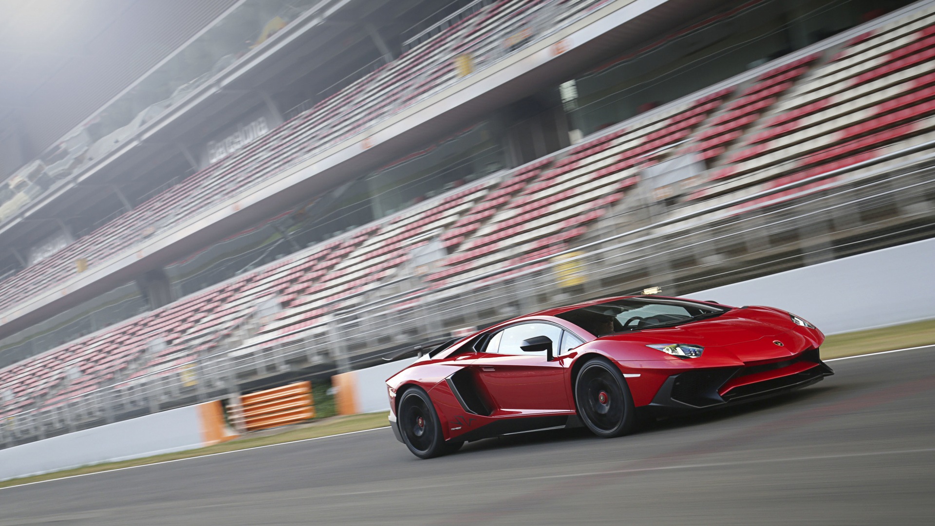 Обои Ламборджини, суперкар, Ламборгини авентадор, ипподром, спортивный гоночный автомобиль в разрешении 1920x1080